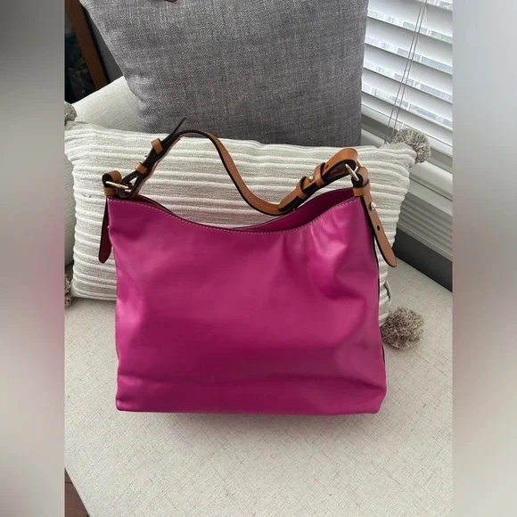 Dooney & Bourke Fuschia hobo bag - Picture 2 of 11